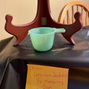 Green Measuring Cup